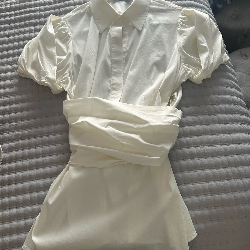 Elegant Cream Blouse with Puff Sleeves